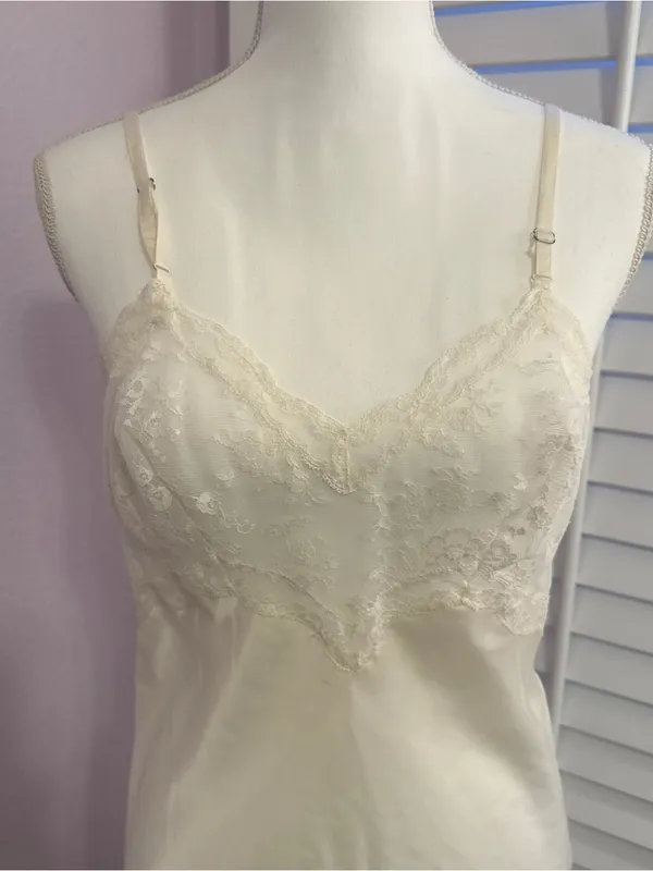 Lace - Image 2