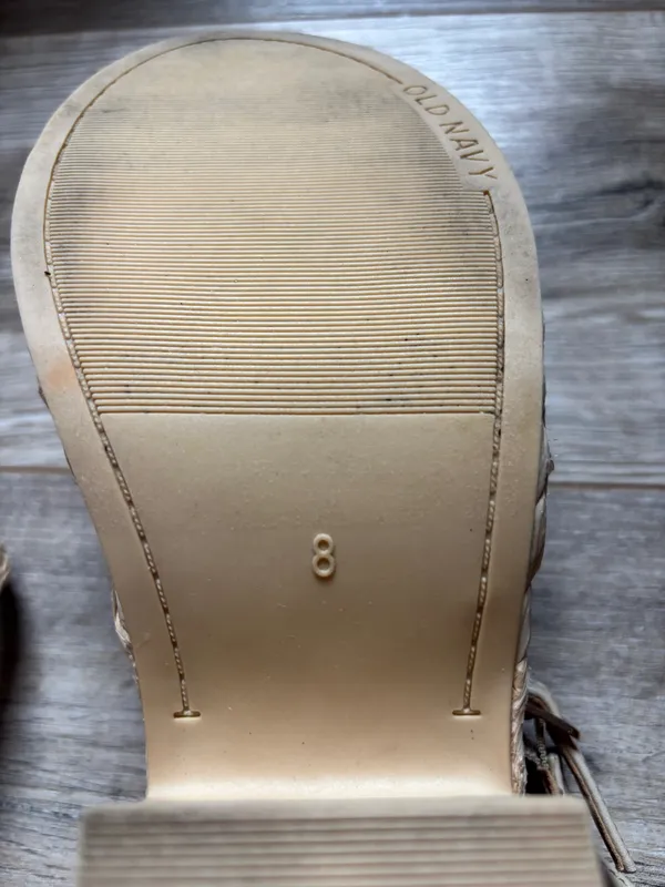 Old Navy Platform Woven Sandals - Image 9