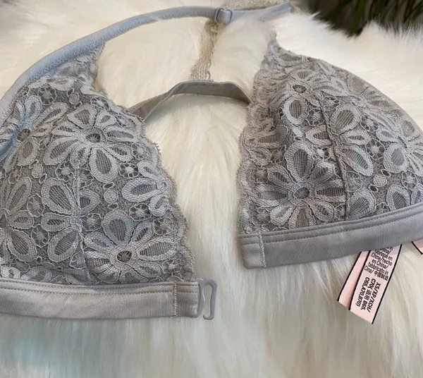 Victoria’s Secret Gray Lace Bralette Size XS - Image 7