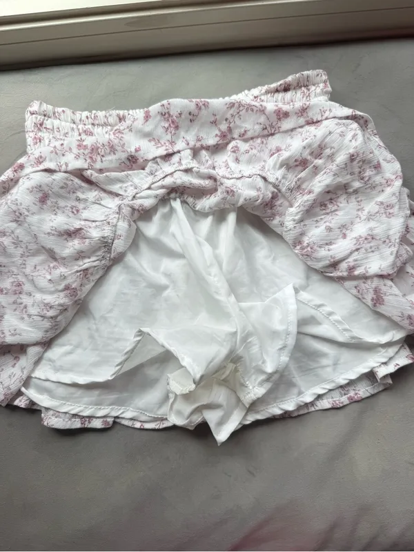 Altar'd State Pink Floral Ruffle mini skirt - Image 3