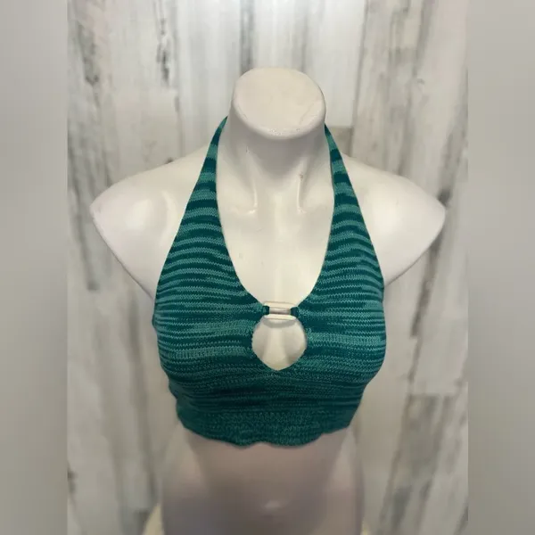 Green top Green - Image 2