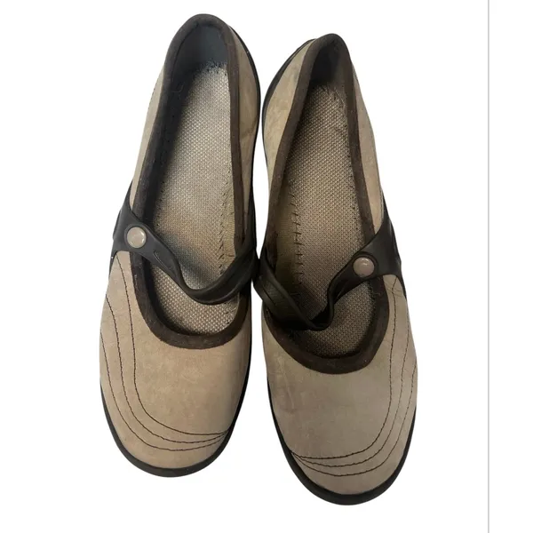 Crocs Nubuck Leather Mary Jane Comfort Slip-On Brown/Tan 8 - Image 10