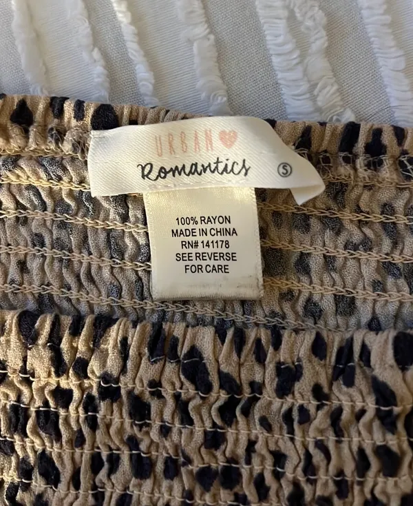 Cheetah Print Crop Long Sleeve - Image 3