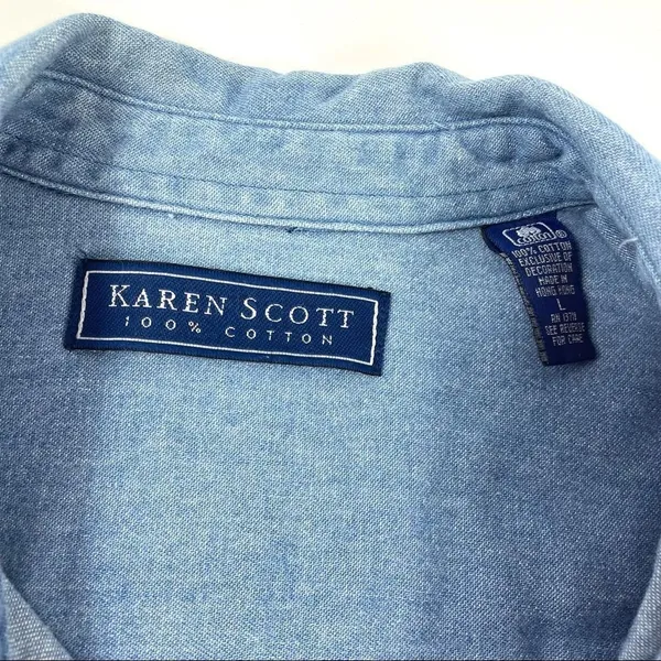 Karen Scott Vintage Christmas Chambray Top - Image 6