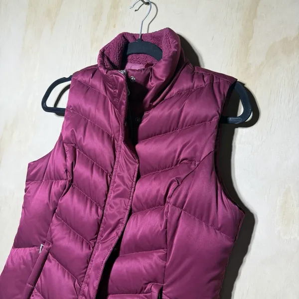 Eddie‎ Bauer Goose Down Puffer Vest Women's Small Pink 550 Fill Quilted Zip - Image 4