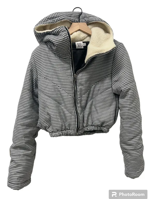 The Keir Puffer Jacket Black and White with Hood Size M/L - Image 3