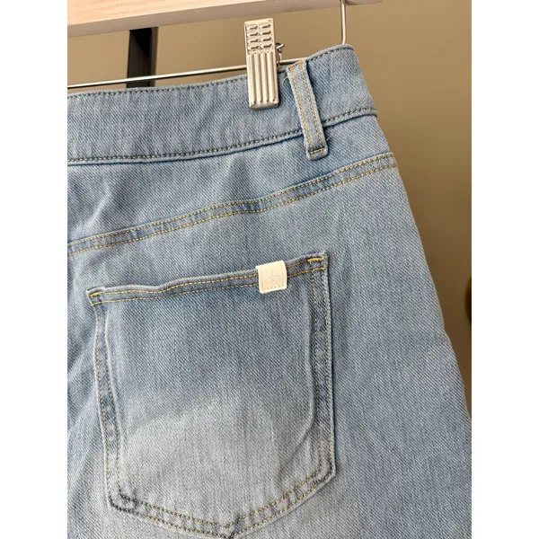 Halara Flex™ Mid Rise Zipper Pockets Denim Casual Shorts 3’' Medium - Image 4