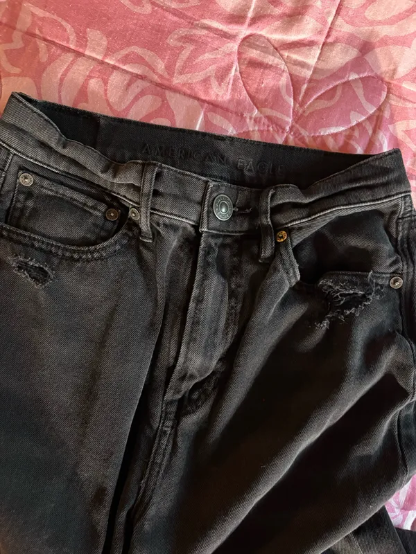 American Eagle Jeans - Image 4