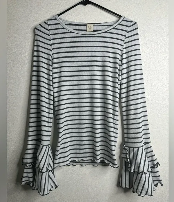 Free People Gray and Black Bell sleeves Top - Image 2