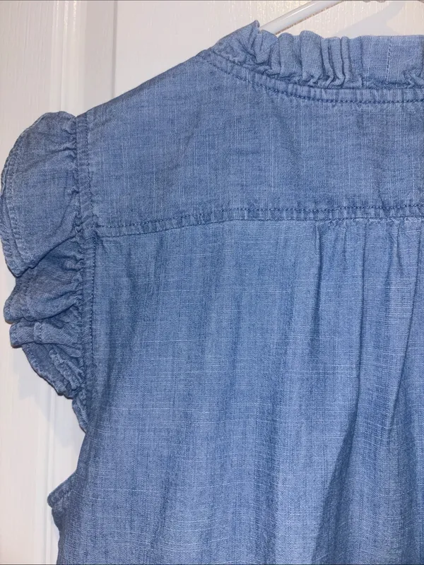 J Crew Sleeveless Chambray Ruffle Top With V Neck And Ruffled Trim Along Sleeves - Image 7