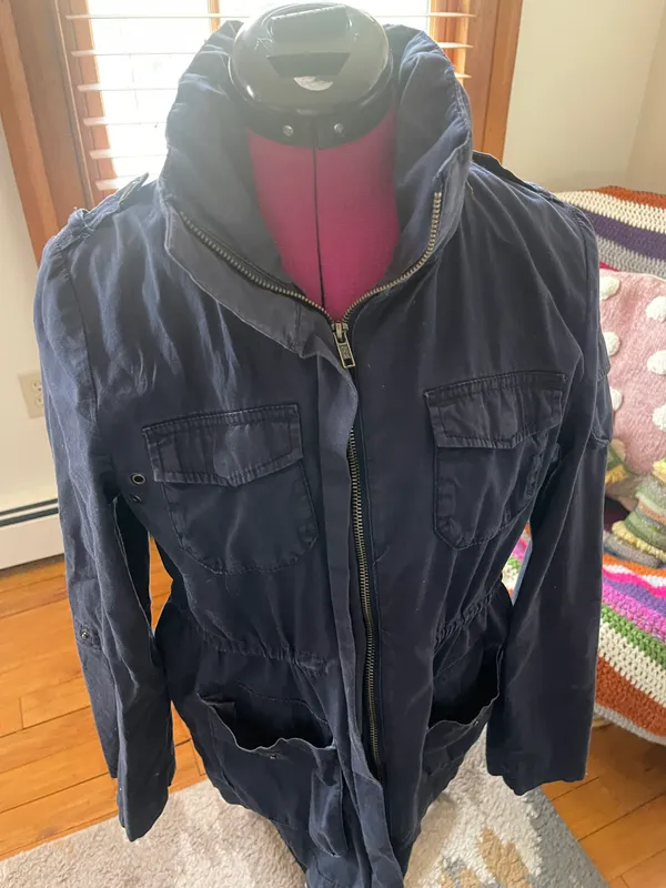 H&M Lightweight navy blue jacket - Image 5