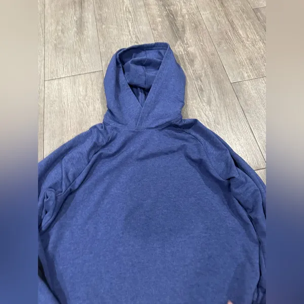 ON CLOUD Stylish Blue Hoodie for Women - Image 10