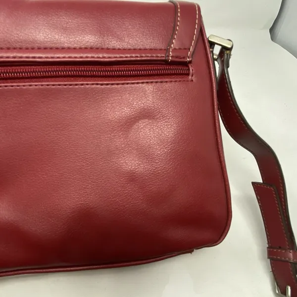 Liz Claiborne Women's Red Leather Purse Shoulder Bag - Image 11