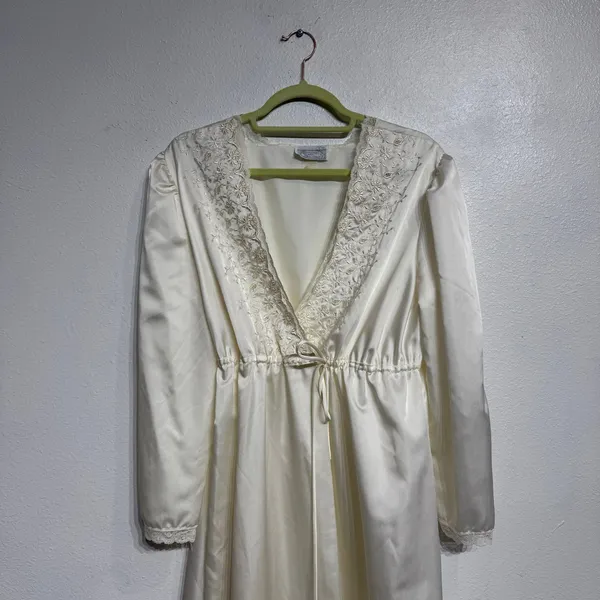 Barbizon Boutique Ivory Satin Lace Trim Maxi Robe Nightgown Y2K Bridal Sz M - Image 3