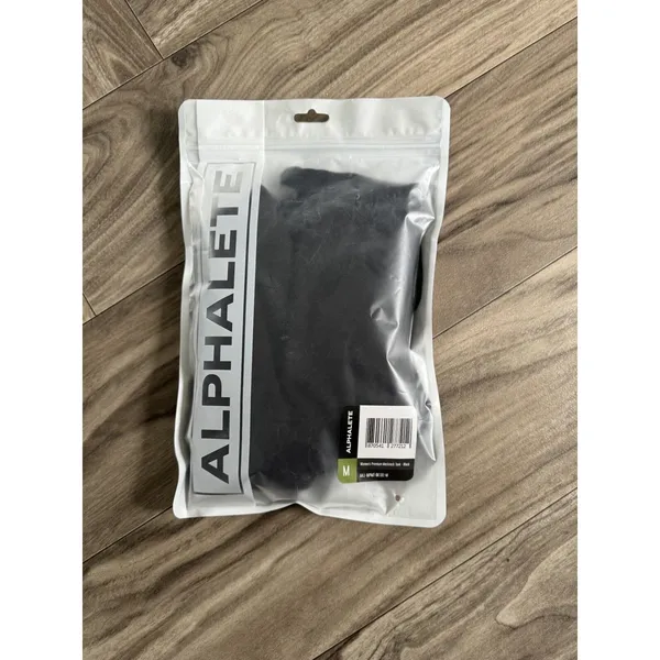 Alphalete Women's Premium Mockneck Tank - Black ,size Medium - Image 11