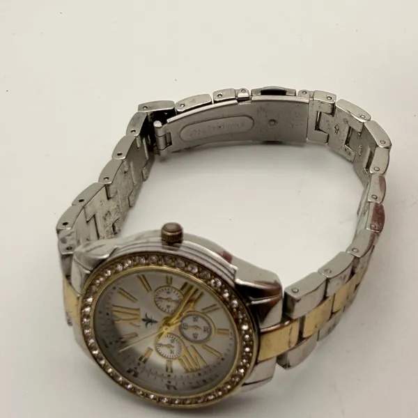 Elegant Kim Rogers Two-Tone Crystal Bezel Fashion Watch Working New Battery - Image 3