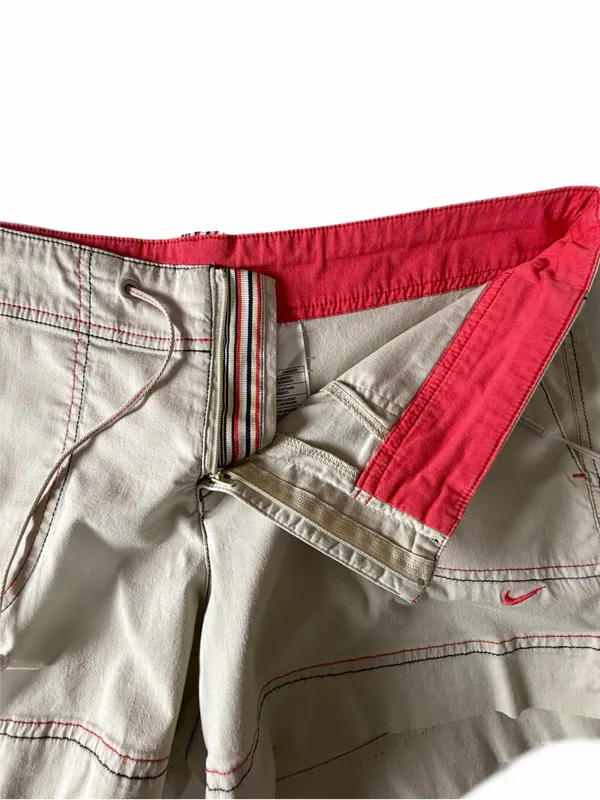 NIKE Khaki/Beige Utility Shorts with Contrast Stitch & Drawstring Stretch Medium - Image 5