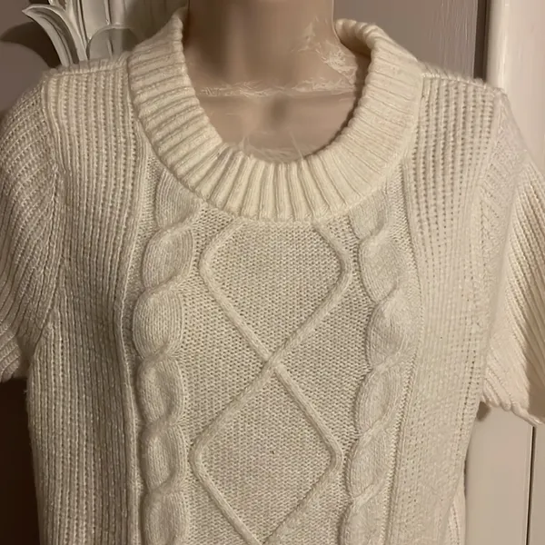Torrid Short Sleeve‎ Sweater Size L - Image 2