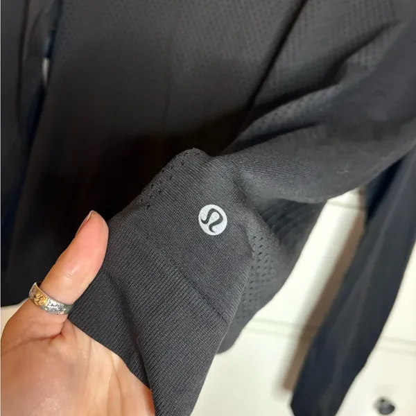 lululemon long sleeve - Image 5
