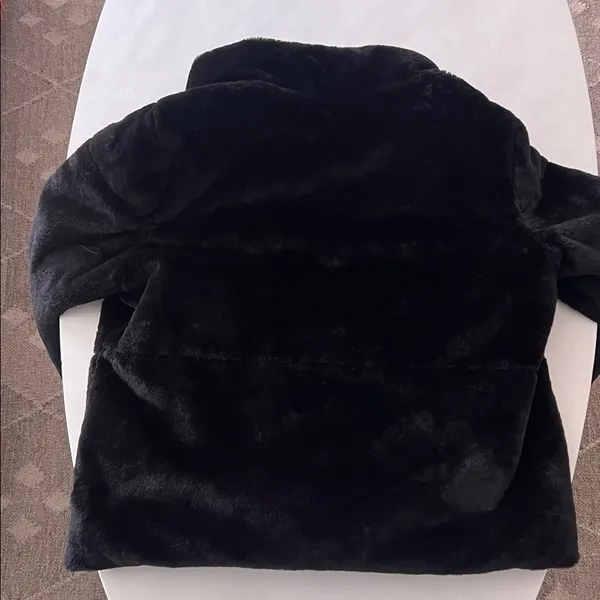 ZARA FAUX FUR SHORT FULL ZIP COAT JACKET in Black Sz Large - Image 4
