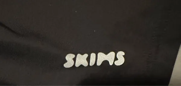 SKIMS Biker Shorts - Image 4