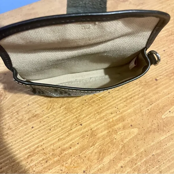 Dooney & Bourke Black and Gray Clutch - Image 8