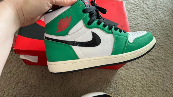 Air Jordan 1 - Image 5