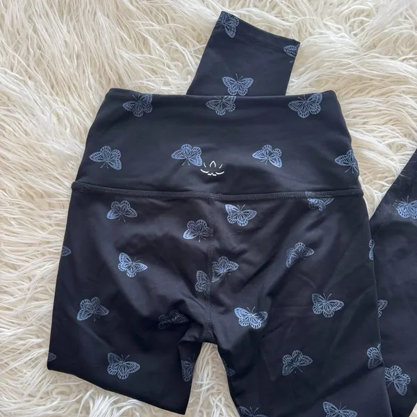 Beyond Yoga Butterfly Shine High-Waisted Midi Leggings Size XS - Image 6