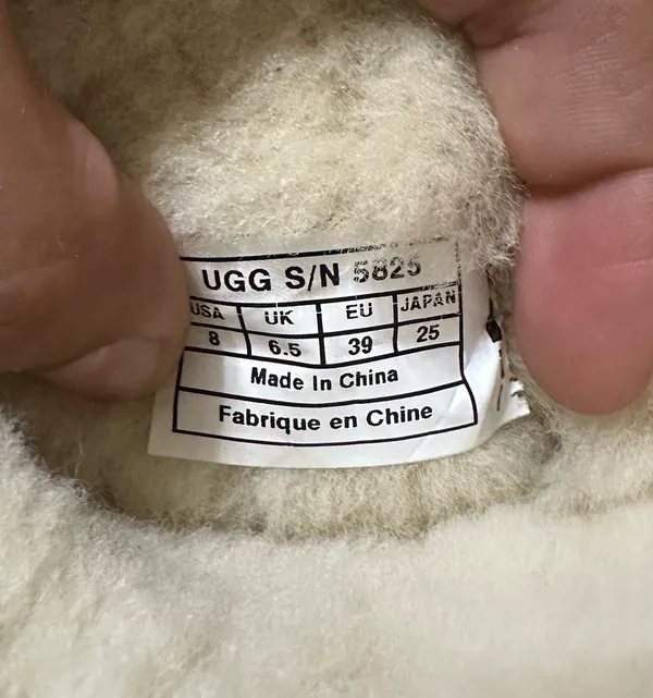 UGG Classic Short Boots - Image 10