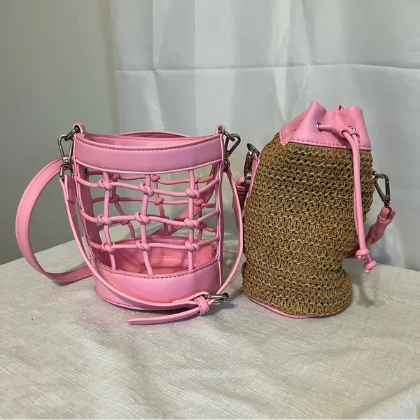 Steve Madden pink "Blohan" crossbody bucket bag - Image 3