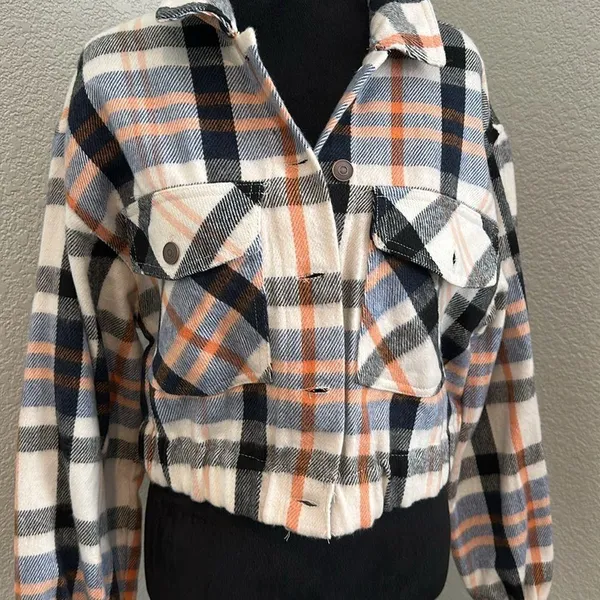 Plaid Flannel Cropped Jacket - Image 2