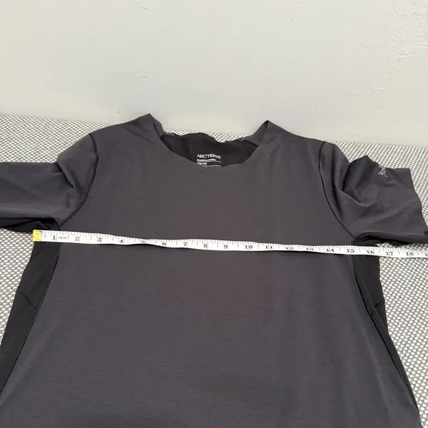 Arc’teryx NORVAN CREW NECK SHIRT SS WOMEN'S - BLACK Size XS Tp - Image 12