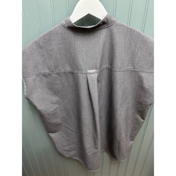 FIGS Technical Collection Mandarin Collar Scrub Top Grey WXXSW1003 Womens Small - Image 4