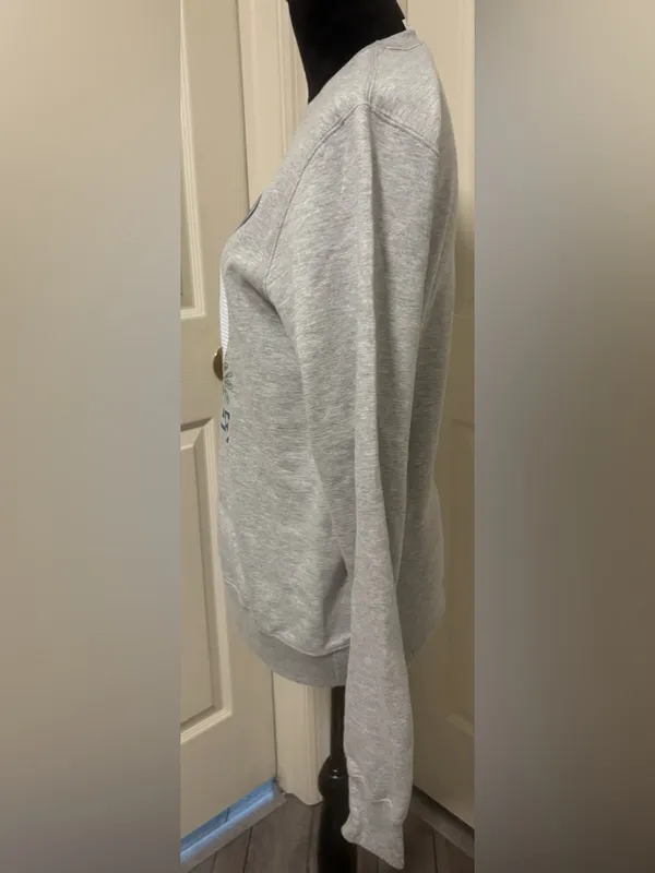 NEW Kentucky Derby-Talk Derby To Me Gray Sweatshirt - Image 5