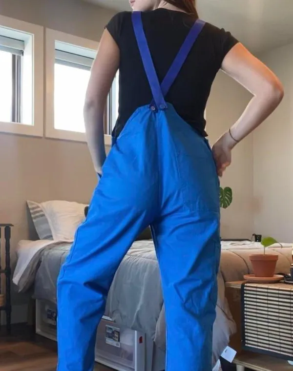 AMAZING French workwear blue overalls with white plastic detailing 🦋 - Image 4