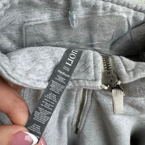 Vuori Restore Half Zip Organic Cotton Fleece Light Gray Size Medium Relaxed Fit - Image 5