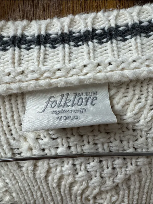 Taylor Swift Folklore Album Era Cable Knit V-Neck Button Cardigan Sweater MD/LG - Image 5