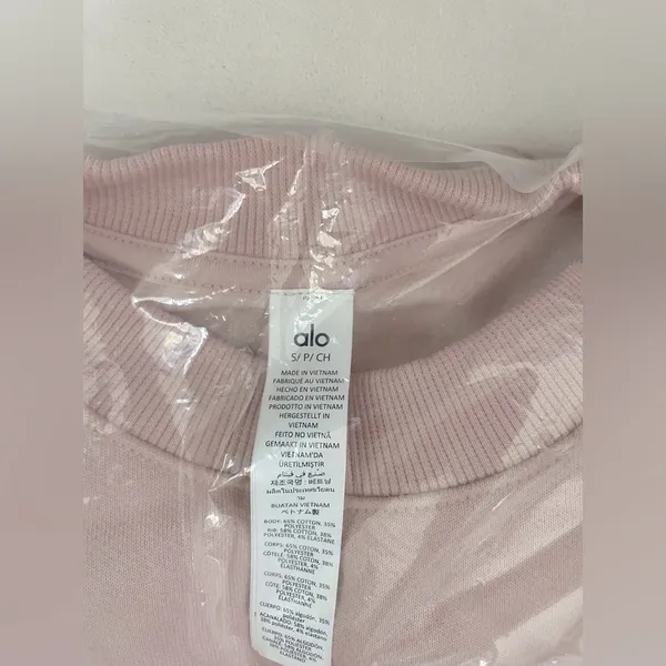 ALO Yoga NWT Accolade Crew Neck Pullover Sweatshirt Pink Quartz Size S SOLD OUT - Image 9