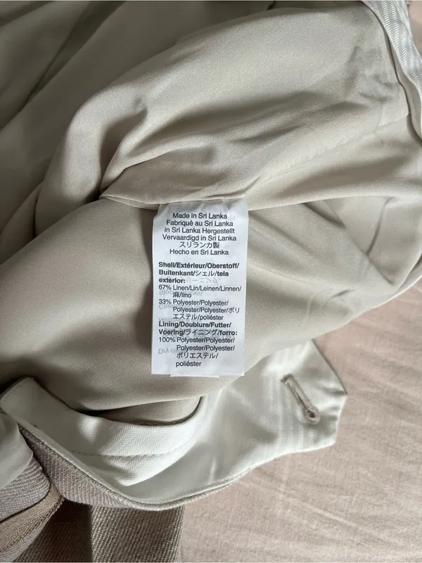 J.Crew• Beige Linen Kickout Crop Trouser• S 2 - Image 5