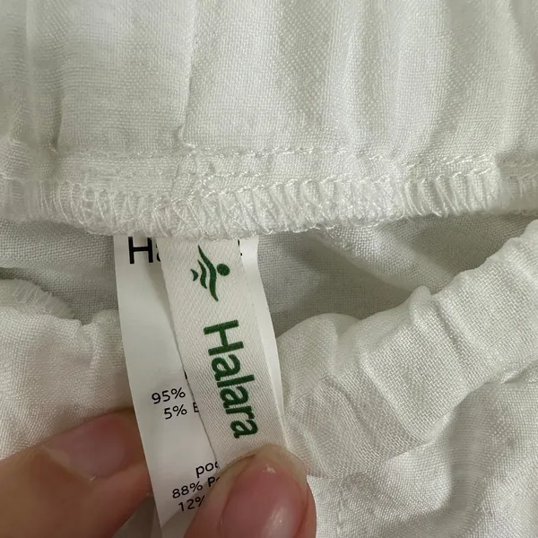 Halara Women’s Casual Boxer Shorts Mid Rise White XS NEW Minimalist Loungewear - Image 6