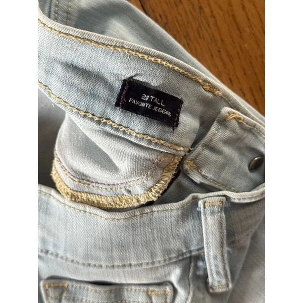 Gap jeans light wash favorite jegging 28 tall - Image 3