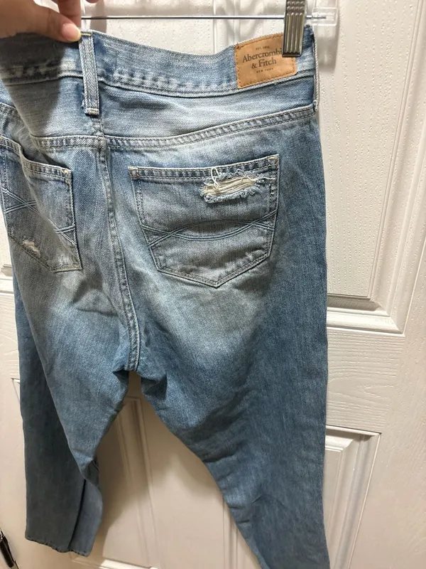 Abercrombie & Fitch Distressed Light Wash Skinny Jeans Size 4 W27 - Image 10