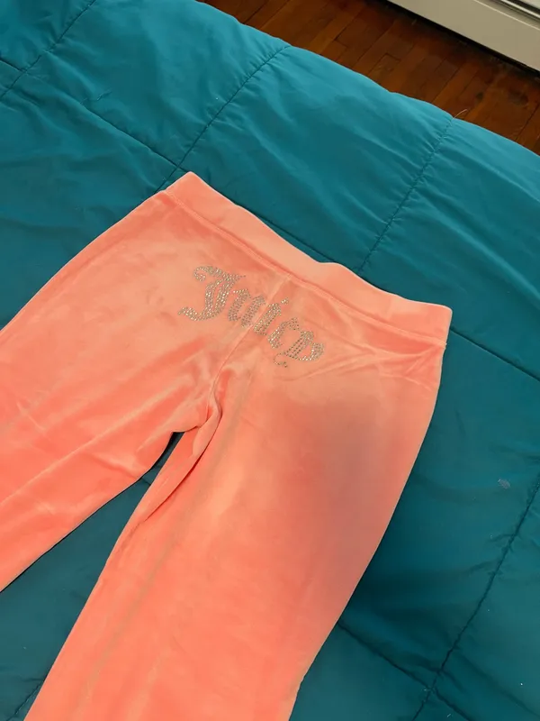 NWT juicy couture classic velour track suit M - Image 6