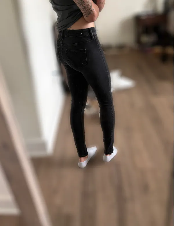 Hollister Low-Rise Super Skinny Jeans - Image 4