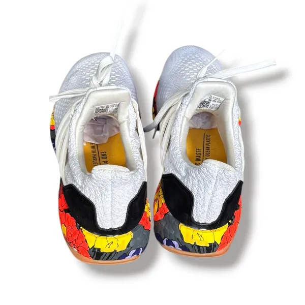 Adidas Ultra Boost 5.0 DNA White Floral Midsole Women 6.5 GX3028 Sneakers - Image 4