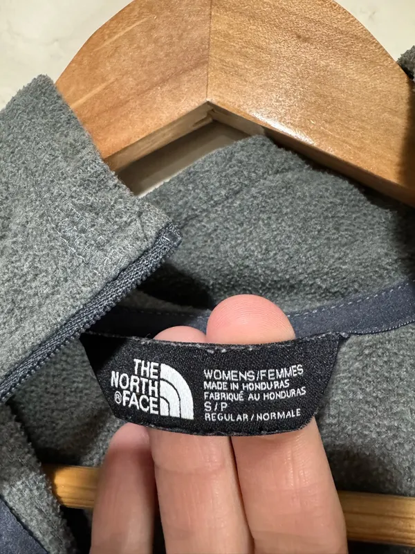 The North Face Grey Quarter-Zip Fleece Pullover - Women’s Small - Image 4