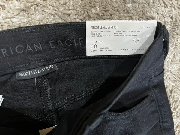 American Eagle Black Curvy Jeans - Image 4
