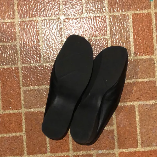 Judith Vintage Black Mules Size 7.5 - Image 4