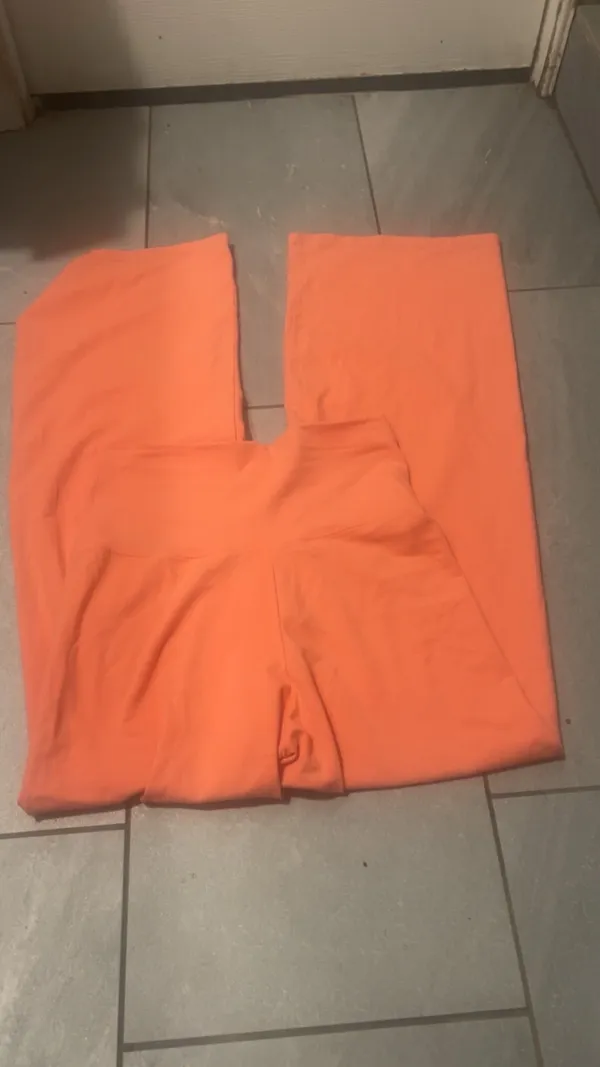 NWT John galt coral Pricilla fold over pants - Image 3