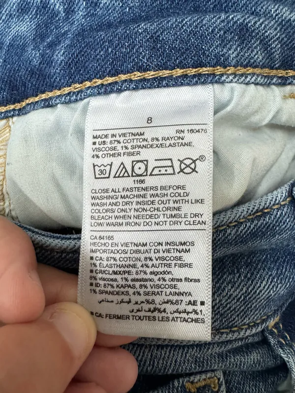Old Navy Rockstar Low Rise Super Skinny Distressed Jeans Size 8 - Image 6